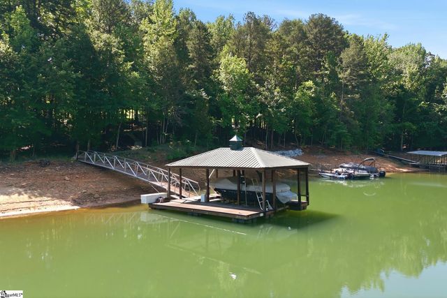 109 Martins Pointe Drive, Seneca, SC 29678
