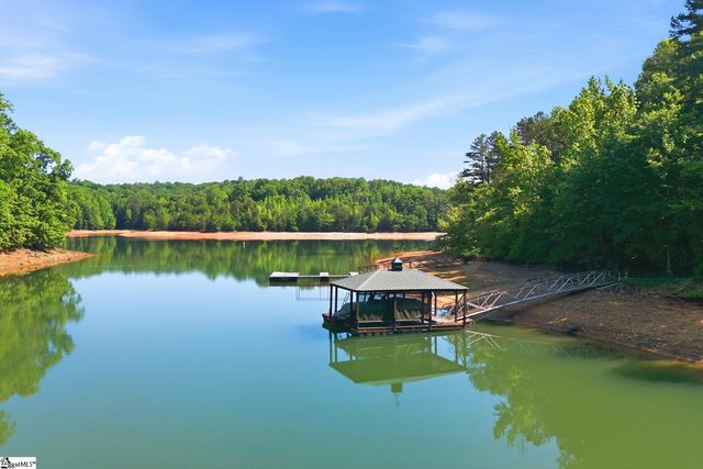 109 Martins Pointe Drive, Seneca, SC 29678
