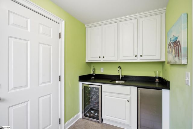 109 Martins Pointe Drive, Seneca, SC 29678