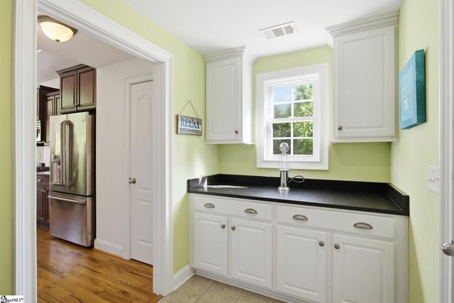 109 Martins Pointe Drive, Seneca, SC 29678