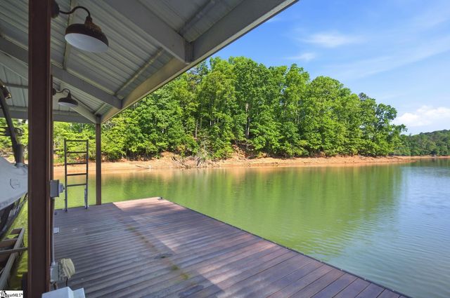 109 Martins Pointe Drive, Seneca, SC 29678