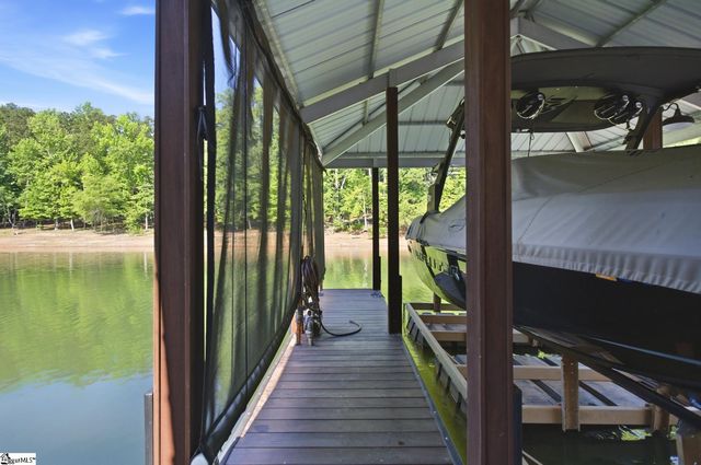 109 Martins Pointe Drive, Seneca, SC 29678