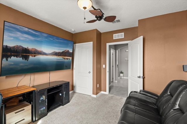 5247 MAHOGANY DRIVE, Mount Dora, FL 32757