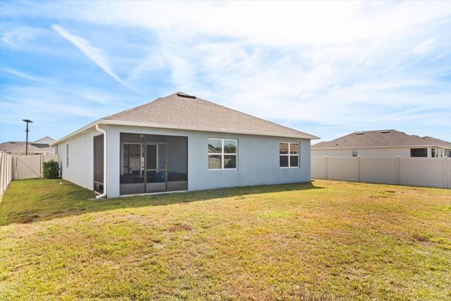 5247 MAHOGANY DRIVE, Mount Dora, FL 32757