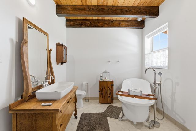 594 Skinnersburg Road, Stamping Ground, KY 40379