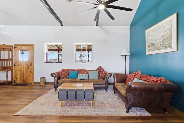 594 Skinnersburg Road, Stamping Ground, KY 40379