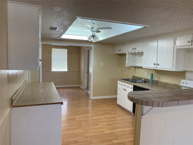 2814 Bobtown Road, Garland, TX 75043