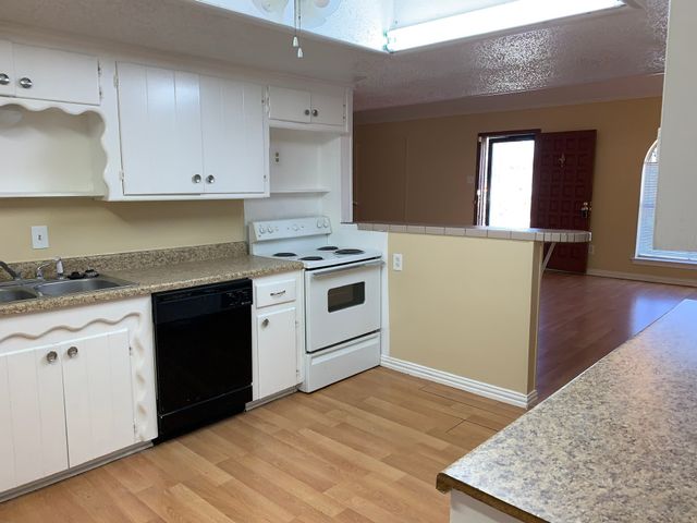 2814 Bobtown Road, Garland, TX 75043