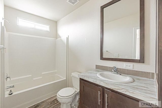 3017 E 750 N, Chester, ID 83421