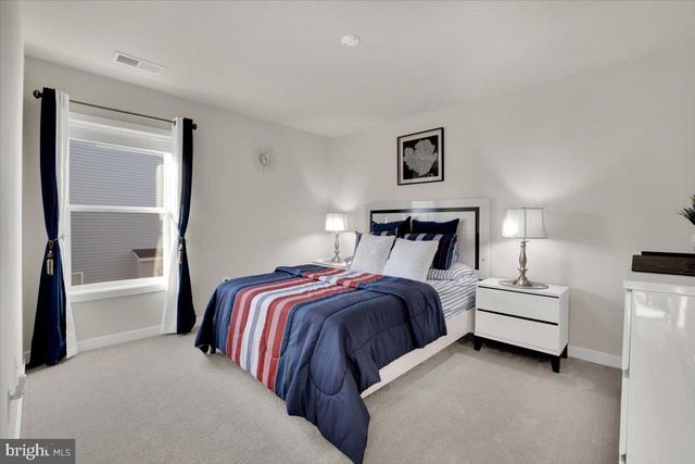 25038 WOODLAND IRIS DR, Aldie, VA 20105