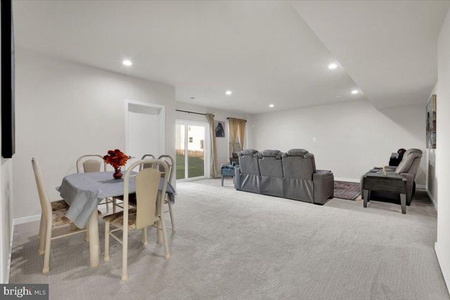 25038 WOODLAND IRIS DR, Aldie, VA 20105