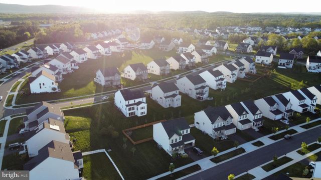 25038 WOODLAND IRIS DR, Aldie, VA 20105