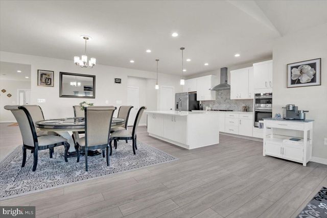 25038 WOODLAND IRIS DR, Aldie, VA 20105