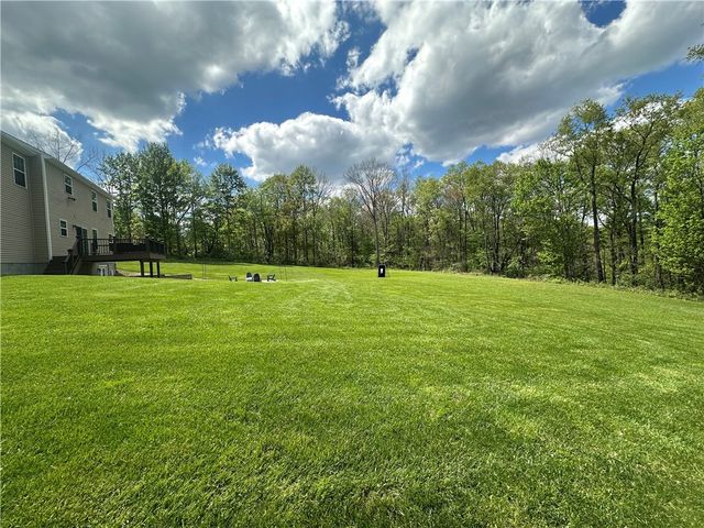 113 Oakwood Drive, Oakland Twp, PA 16002