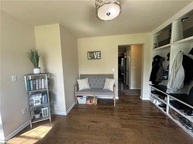113 Oakwood Drive, Oakland Twp, PA 16002
