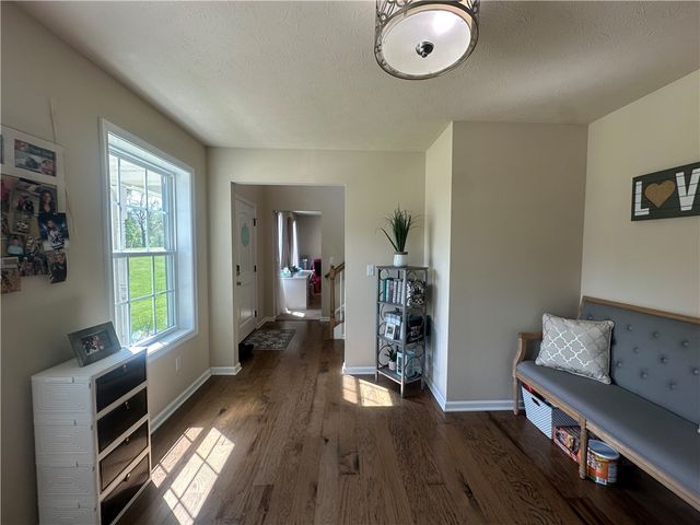 113 Oakwood Drive, Oakland Twp, PA 16002
