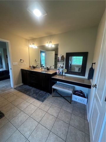 113 Oakwood Drive, Oakland Twp, PA 16002