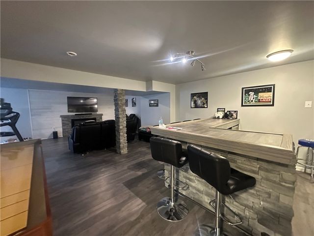 113 Oakwood Drive, Oakland Twp, PA 16002