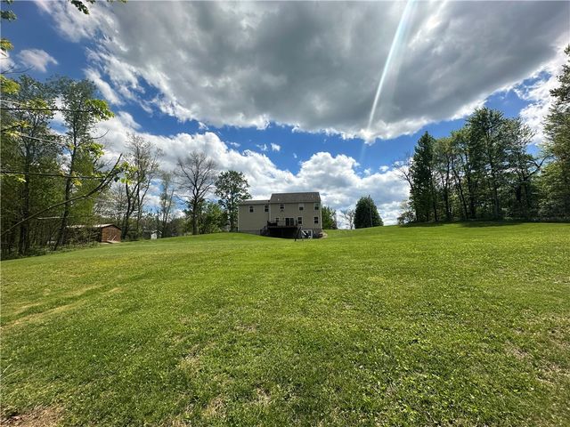 113 Oakwood Drive, Oakland Twp, PA 16002