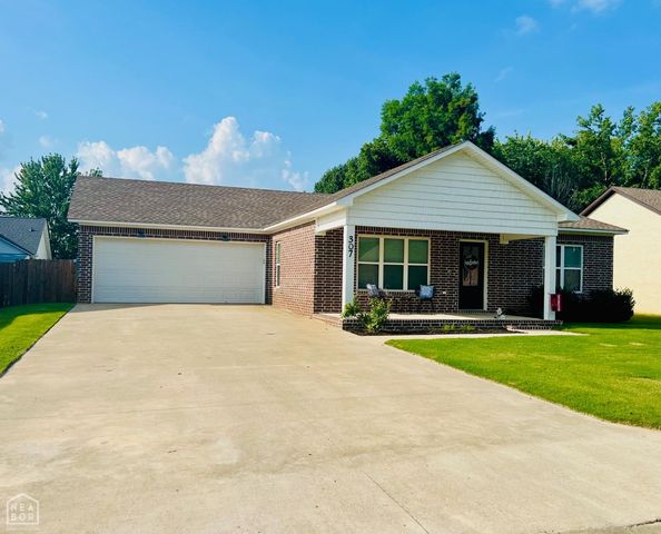 307 Stella Drive, Bono, AR 72416