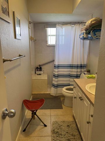 7 N Greenway Vlg Village N 107, Royal Palm Beach, FL 33411