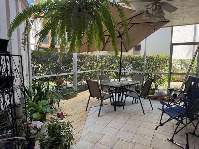 7 N Greenway Vlg Village N 107, Royal Palm Beach, FL 33411