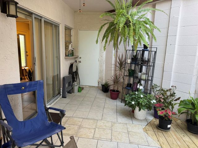 7 N Greenway Vlg Village N 107, Royal Palm Beach, FL 33411