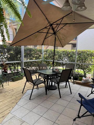 7 N Greenway Vlg Village N 107, Royal Palm Beach, FL 33411