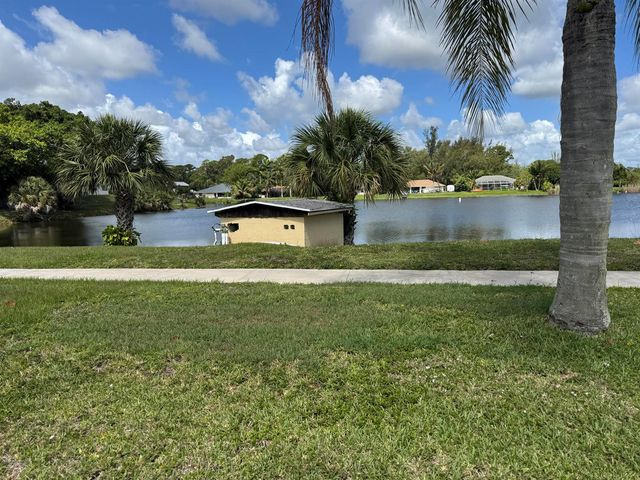 7 N Greenway Vlg Village N 107, Royal Palm Beach, FL 33411