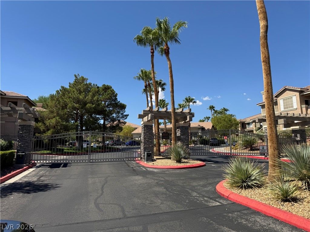 9901 Trailwood Drive 2164, Las Vegas, NV 89134 — exterior