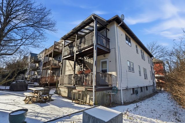 29-31 Edward T Sullivan Rd 2, Cambridge, MA 02138