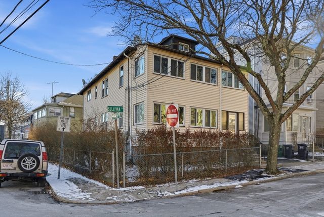 29-31 Edward T Sullivan Rd 2, Cambridge, MA 02138