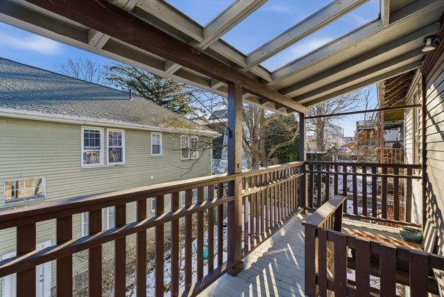 29-31 Edward T Sullivan Rd 2, Cambridge, MA 02138