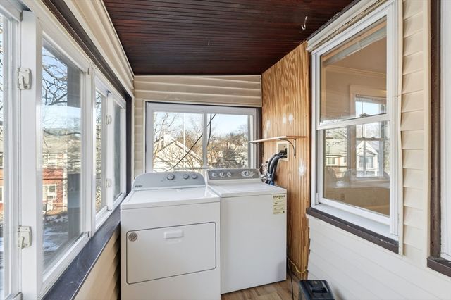 29-31 Edward T Sullivan Rd 2, Cambridge, MA 02138