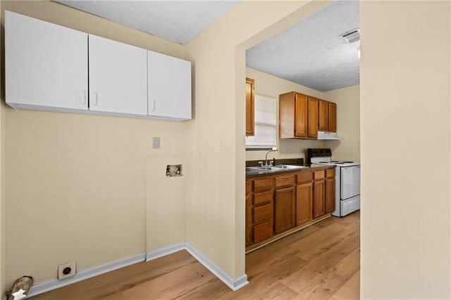 977 Conley Road SE, Atlanta, GA 30354