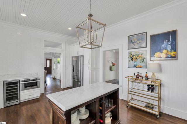 109 W Curtis Street, Simpsonville, SC 29681