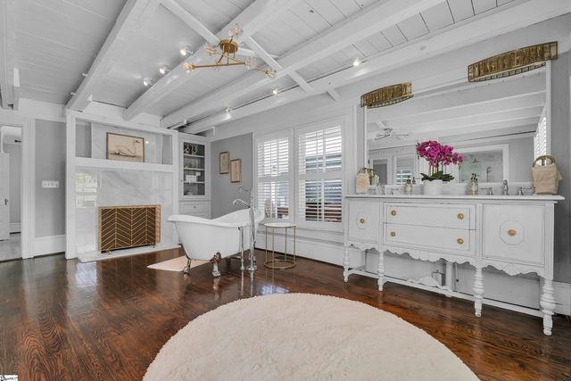 109 W Curtis Street, Simpsonville, SC 29681