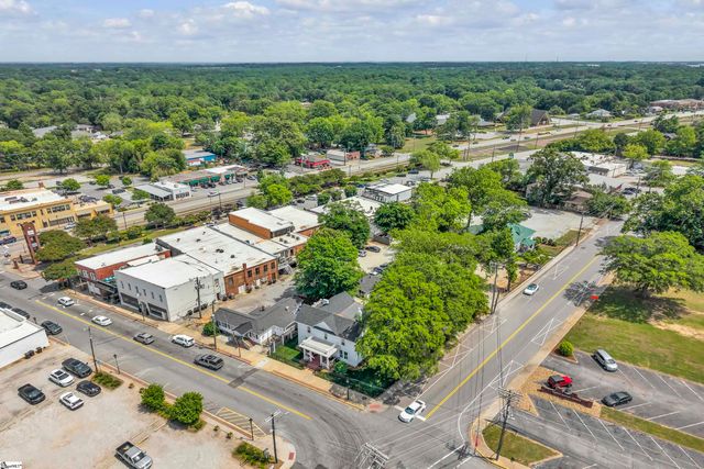 109 W Curtis Street, Simpsonville, SC 29681
