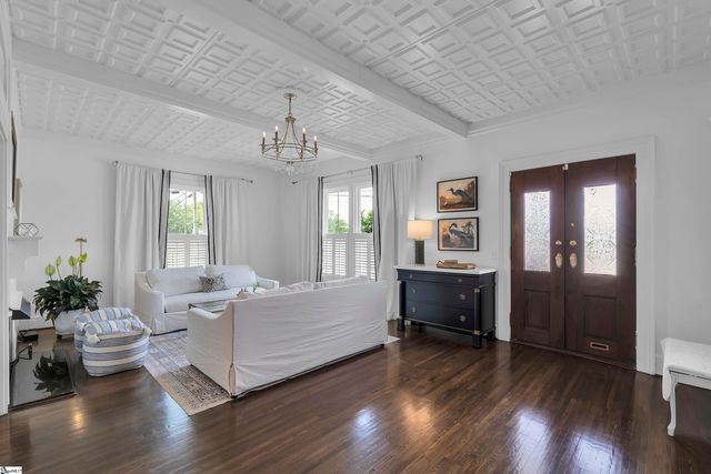 109 W Curtis Street, Simpsonville, SC 29681