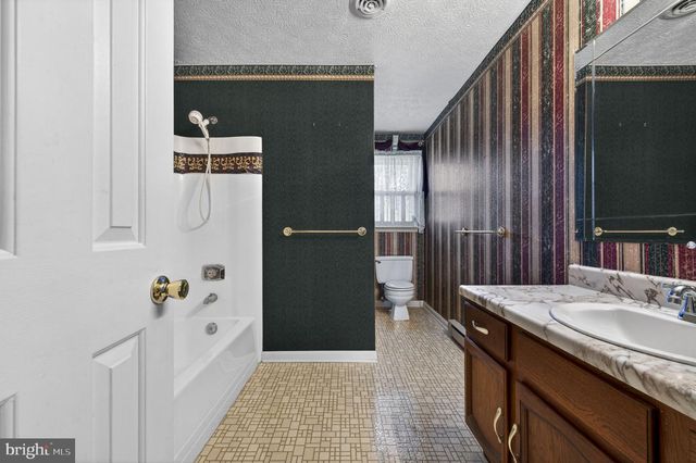 109 ROCKBRIDGE RD, Stephens City, VA 22655