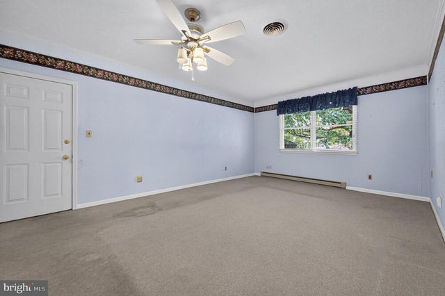 109 ROCKBRIDGE RD, Stephens City, VA 22655