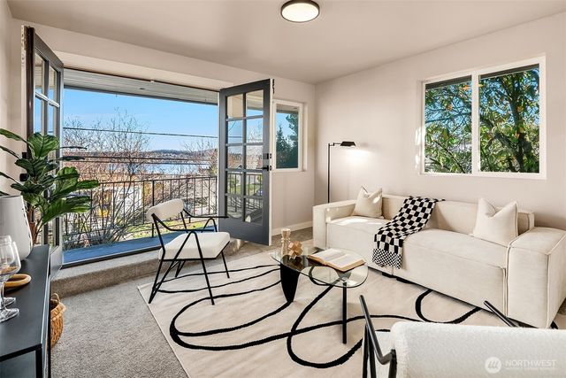 9277 Spear Place S, Seattle, WA 98118