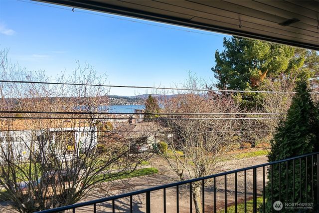 9277 Spear Place S, Seattle, WA 98118