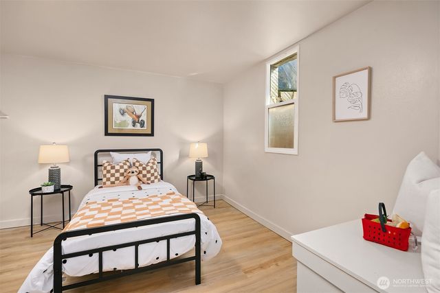 9277 Spear Place S, Seattle, WA 98118