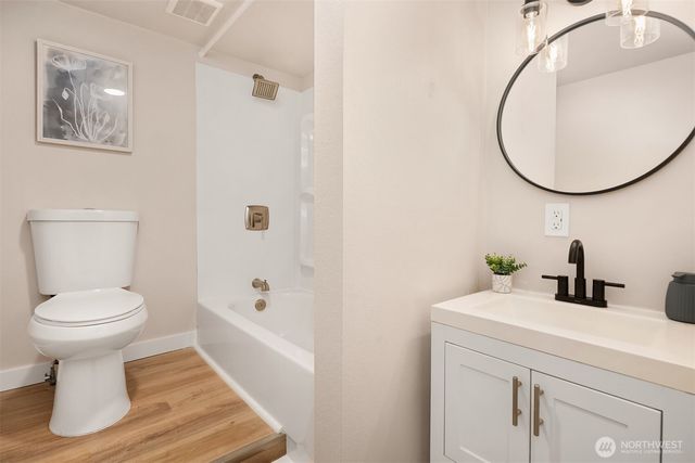 9277 Spear Place S, Seattle, WA 98118