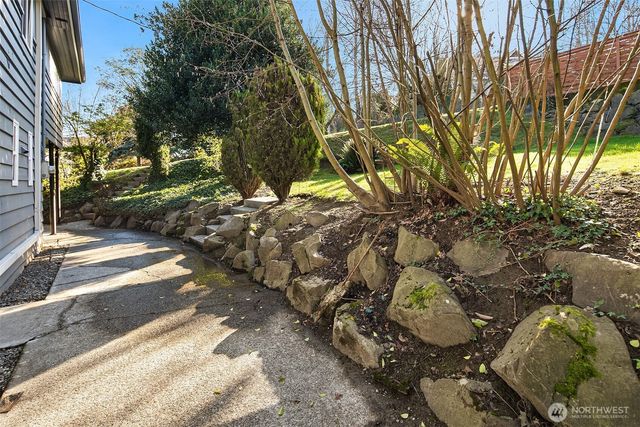 9277 Spear Place S, Seattle, WA 98118