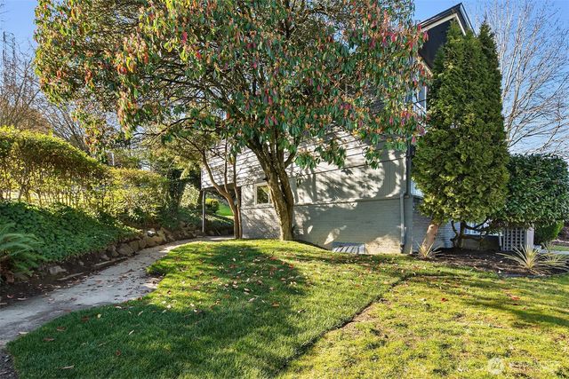 9277 Spear Place S, Seattle, WA 98118