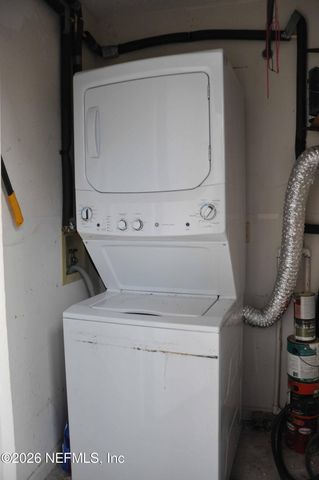 2074 S 2ND Street, Jacksonville Beach, FL 32250