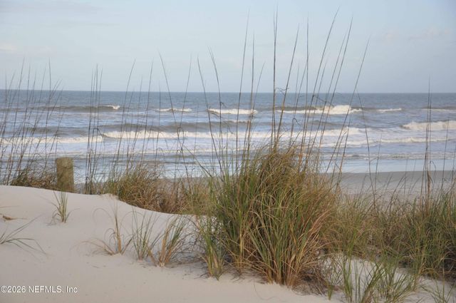 2074 S 2ND Street, Jacksonville Beach, FL 32250