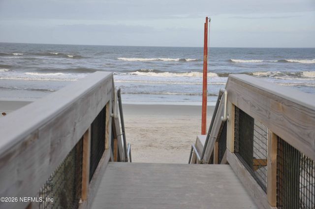 2074 S 2ND Street, Jacksonville Beach, FL 32250